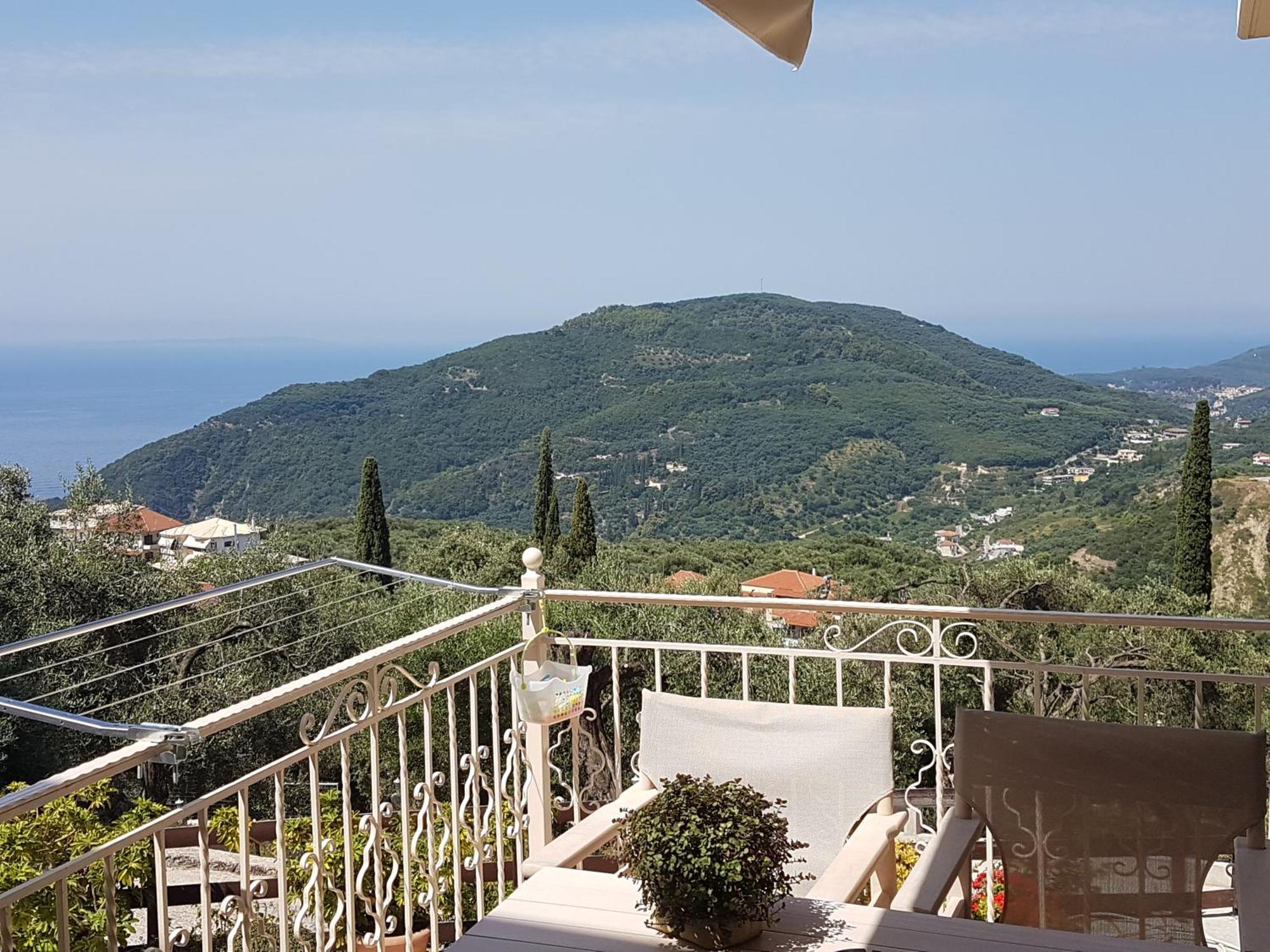 Vito'S Parga View Apartments Chambre photo